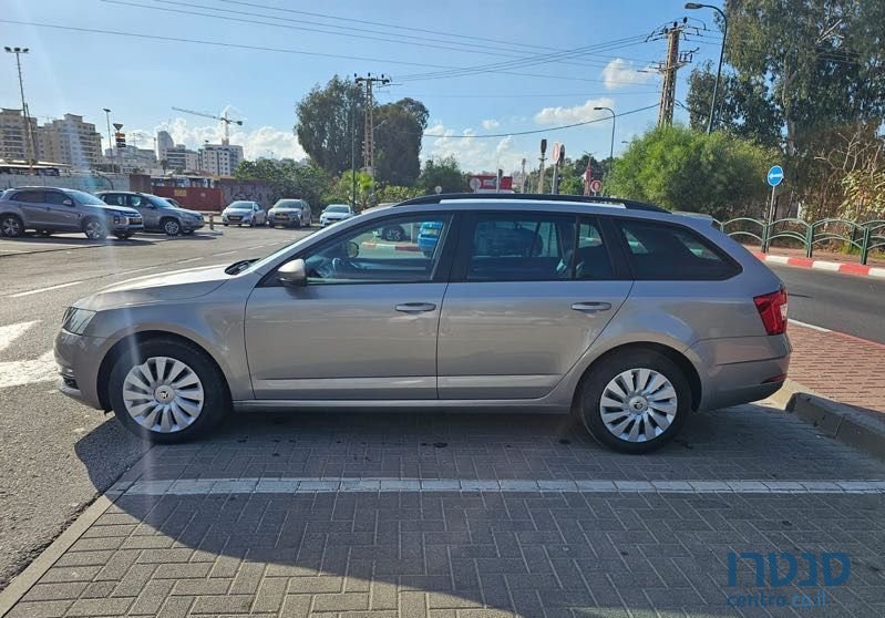 2019' Skoda Octavia סקודה אוקטביה photo #3