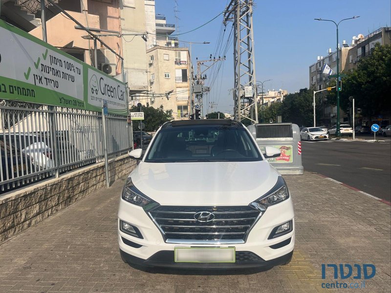 2020' Hyundai Tucson photo #3