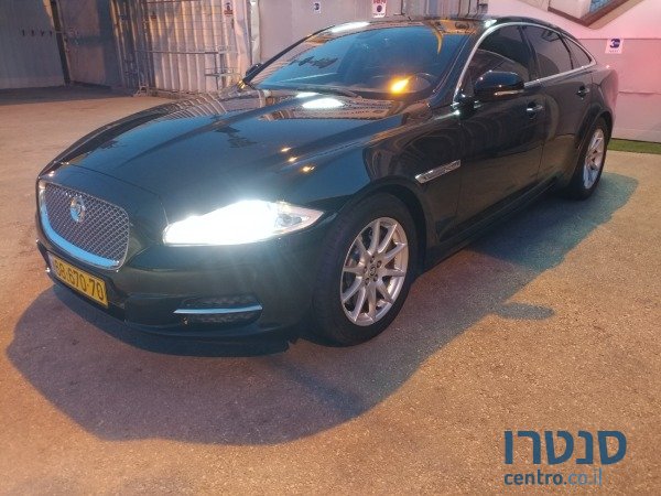 2011' Jaguar XJ photo #1
