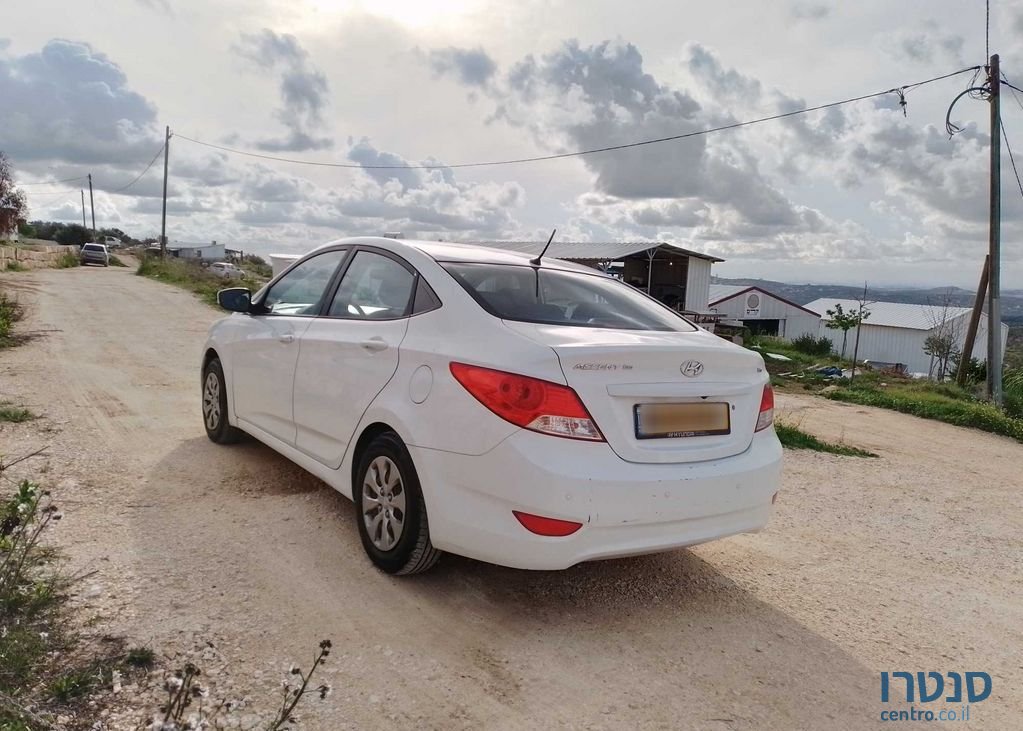 2016' Hyundai i25 יונדאי photo #1