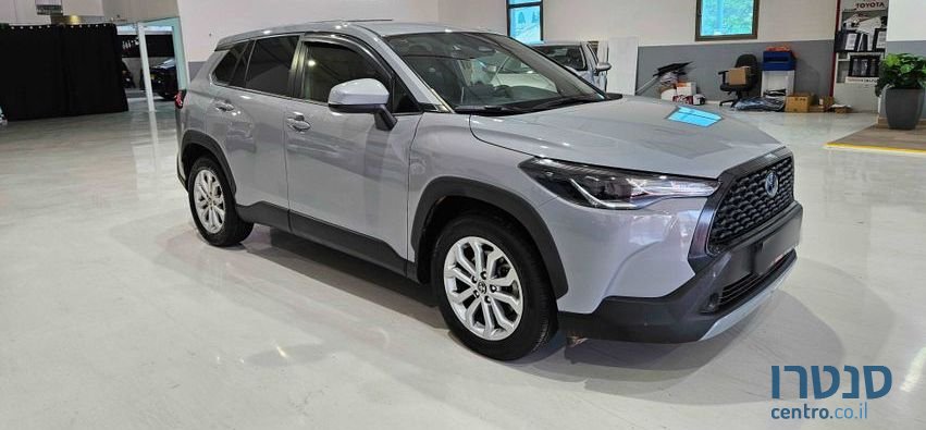 2023' Toyota Corolla Cross טויוטה קורולה קרוס photo #4