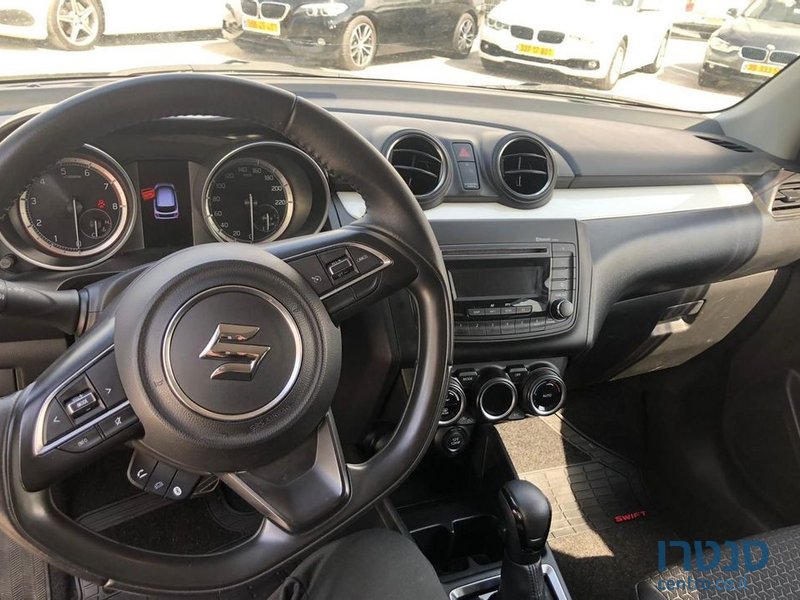 2018' Suzuki Swift סוזוקי סוויפט photo #5