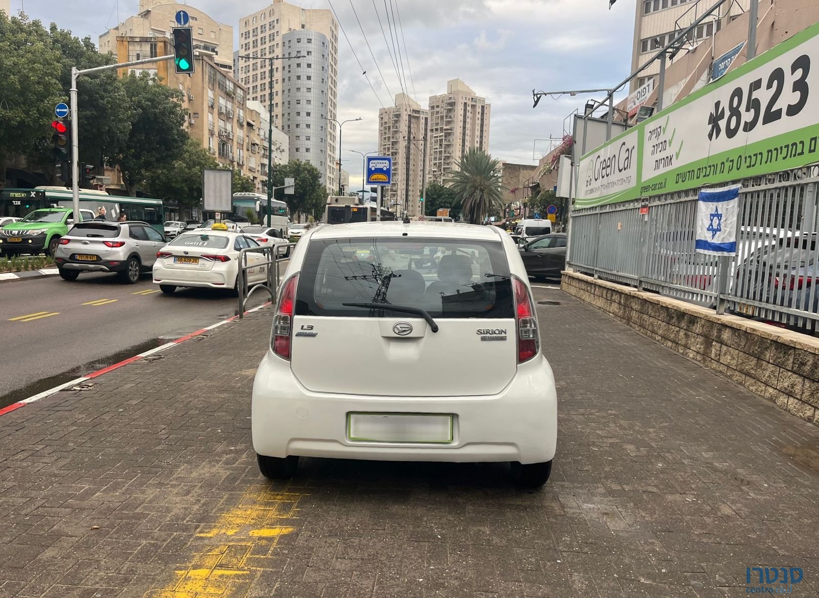 2010' Daihatsu Sirion photo #5