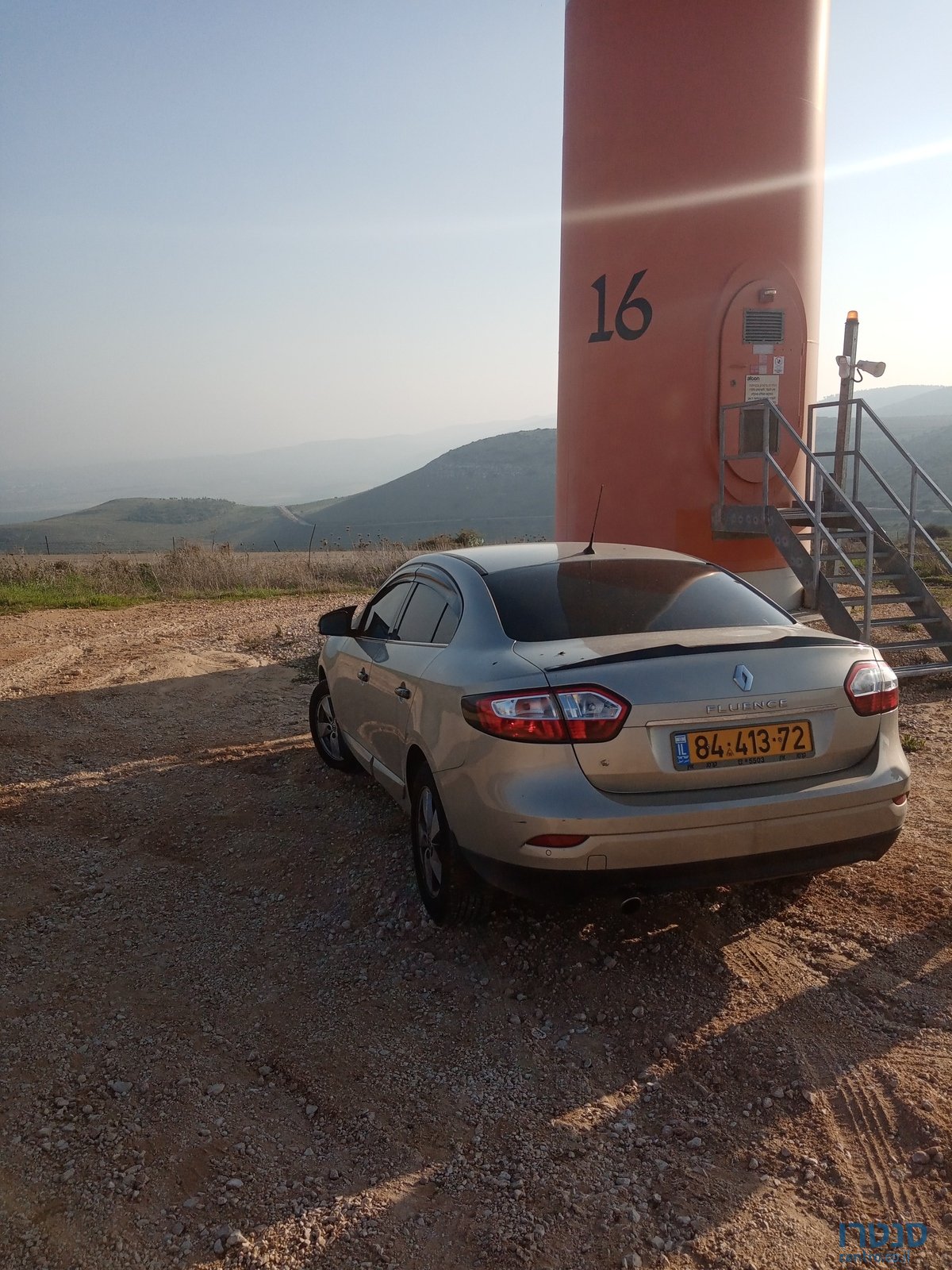 2010' Renault Fluence photo #3