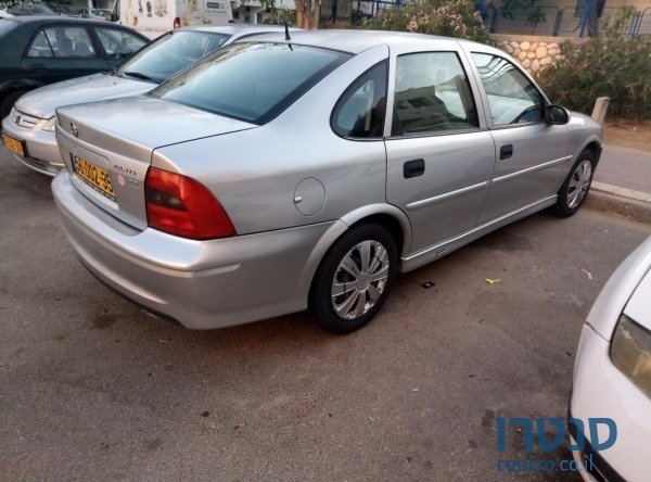2001' Opel Vectra photo #1