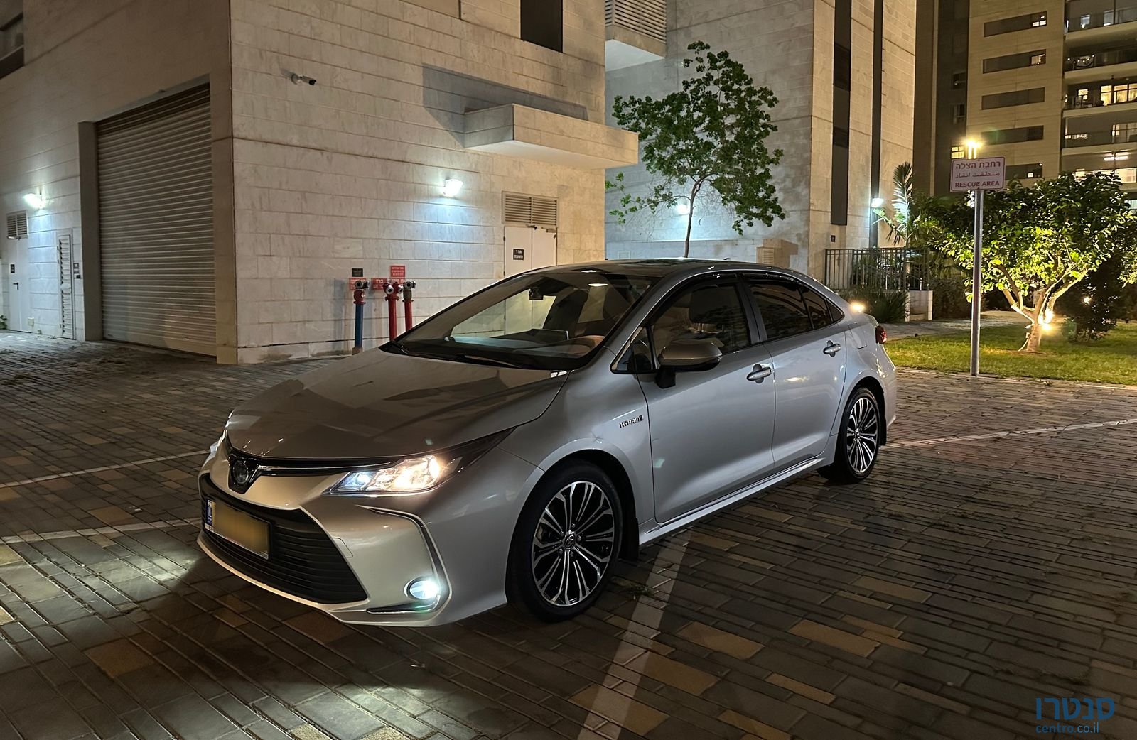 2021' Toyota Corolla טויוטה קורולה photo #3