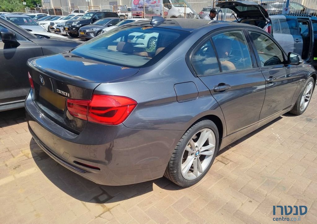 2017' BMW 3 Series ב.מ.וו סדרה 3 photo #6