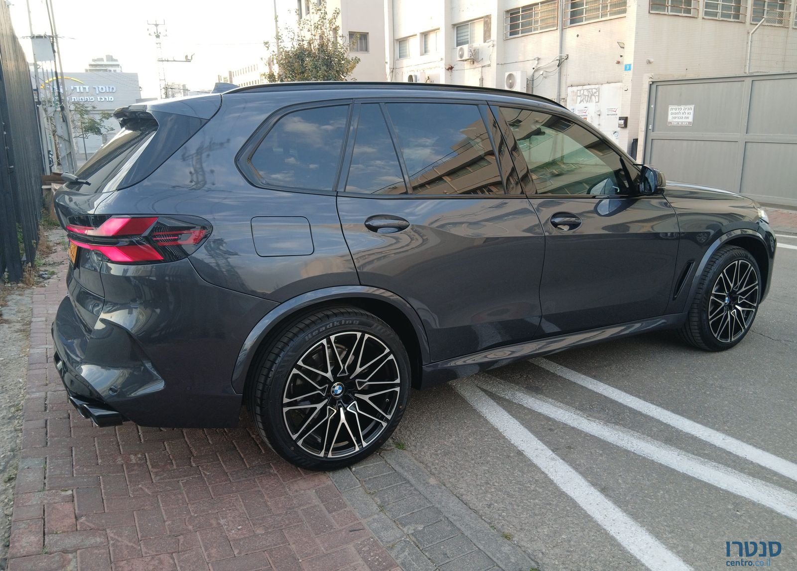 2021' BMW X5 ב מ וו photo #5