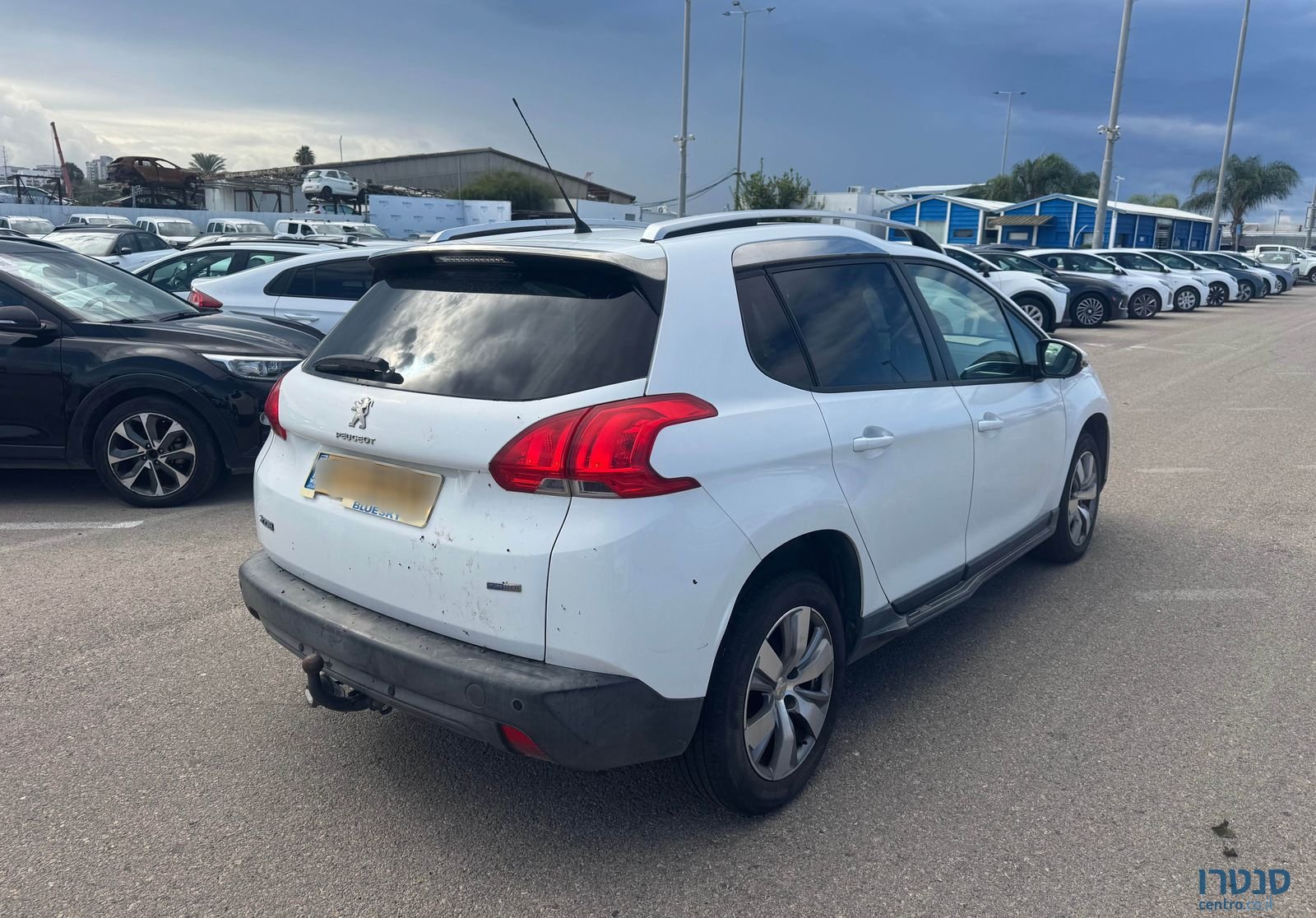 2017' Peugeot 2008 פיג'ו photo #4