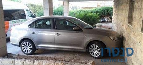 2015' SEAT Toledo photo #2