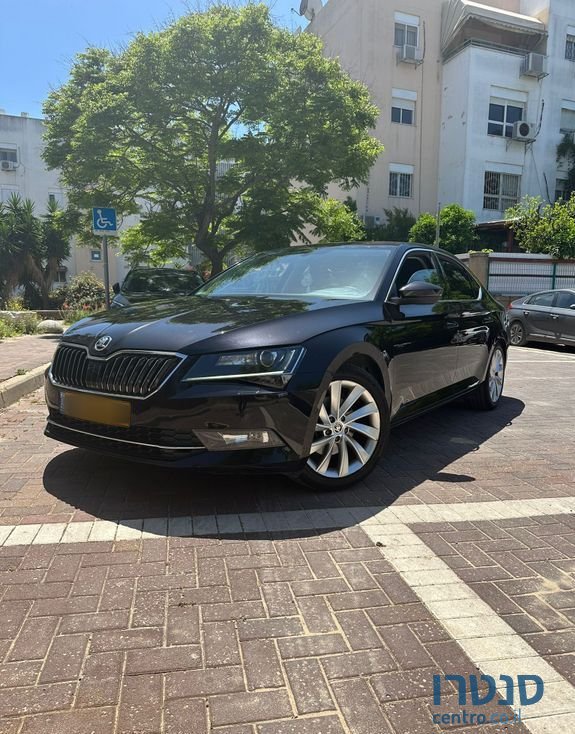 2017' Skoda Superb סקודה סופרב photo #1