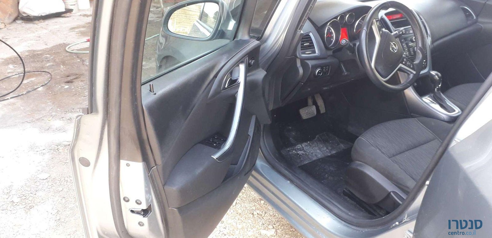 2013' Opel Astra אופל אסטרה photo #1