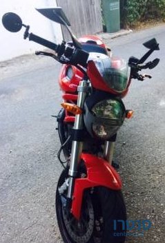 2011' Ducati דוקאטי - מונסטר 696 photo #3