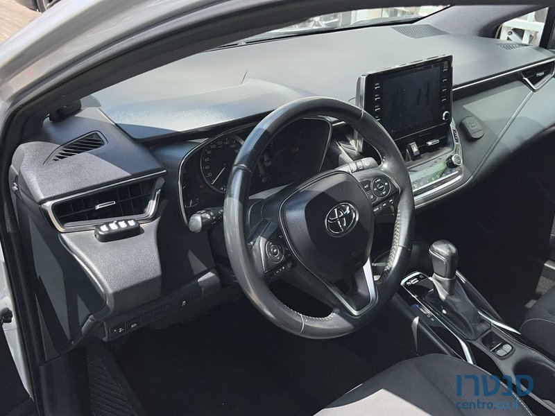 2022' Toyota Corolla photo #3
