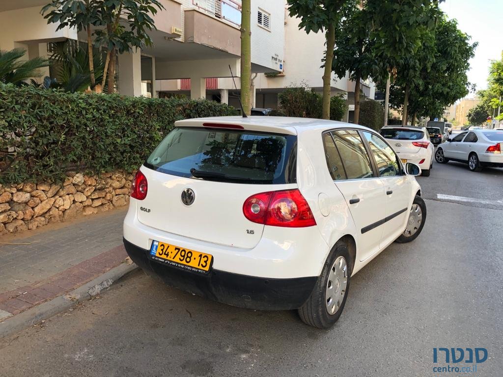 2006' Volkswagen Golf TRENDLINE photo #4