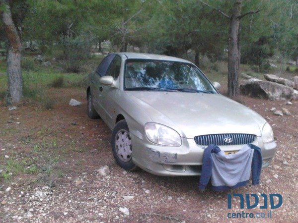 1999' Hyundai Sonata photo #1