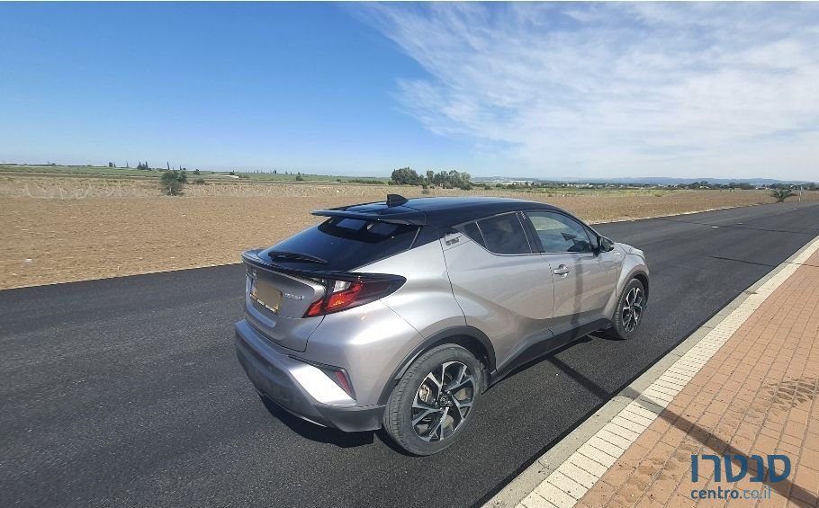 2021' Toyota C-HR טויוטה photo #5