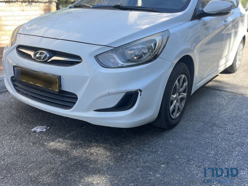 2012' Hyundai i25 יונדאי photo #2