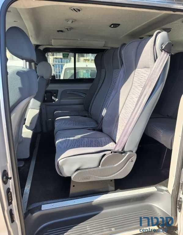 2018' Hyundai i800 יונדאי photo #4