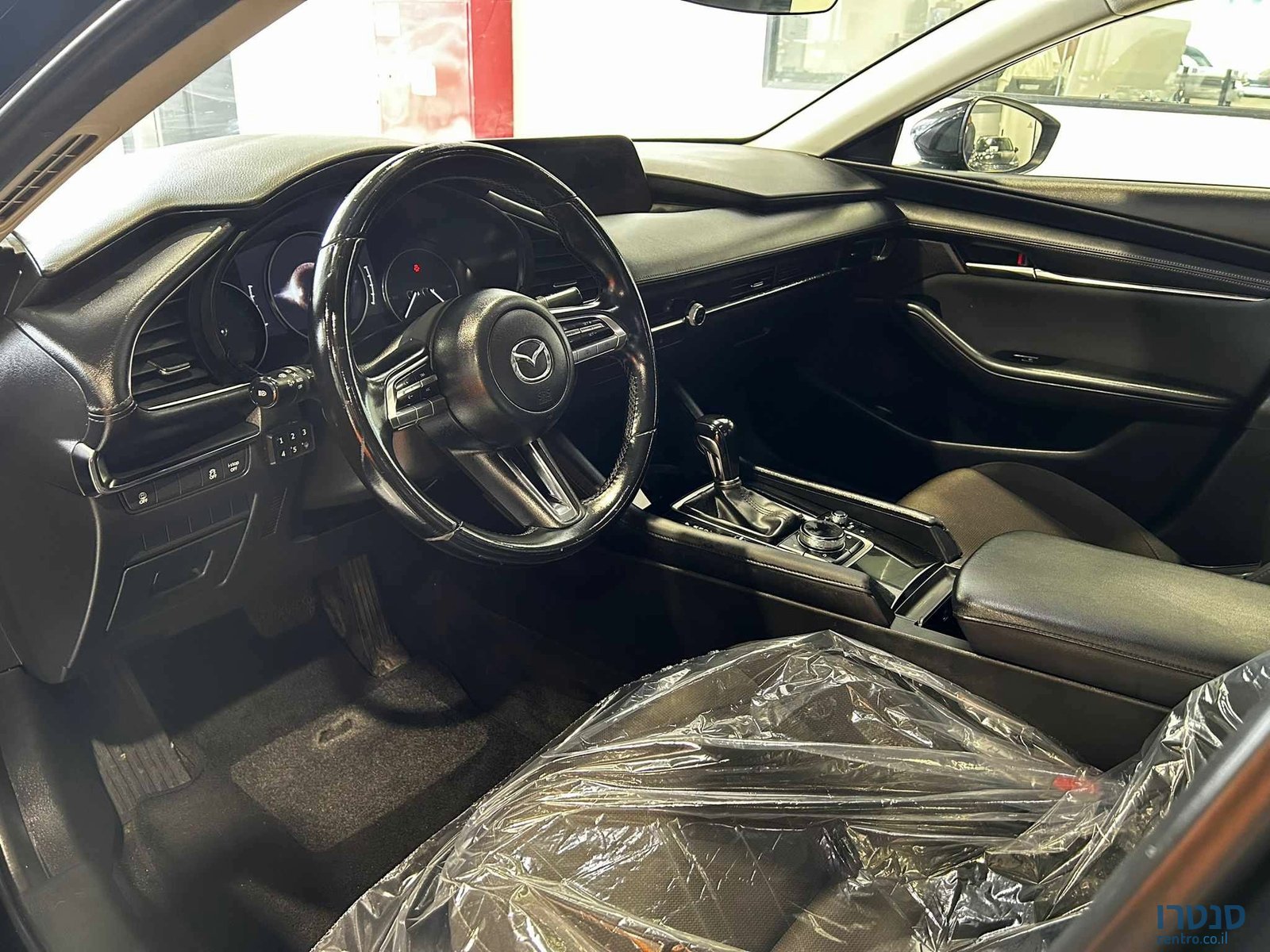 2022' Mazda 3 photo #5