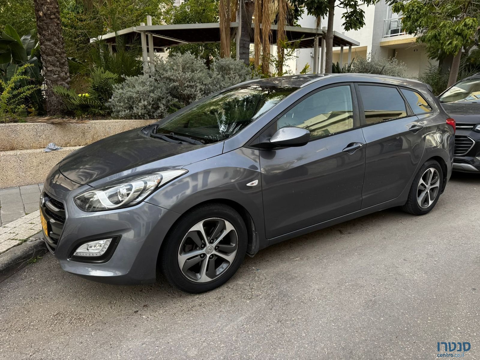 2016' Hyundai i30 N סטיישן photo #1