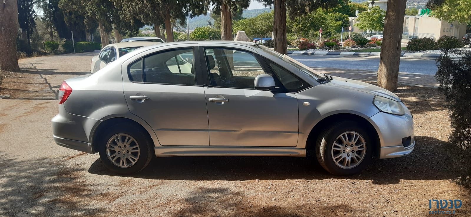 2011' Suzuki SX4 סוזוקי photo #1