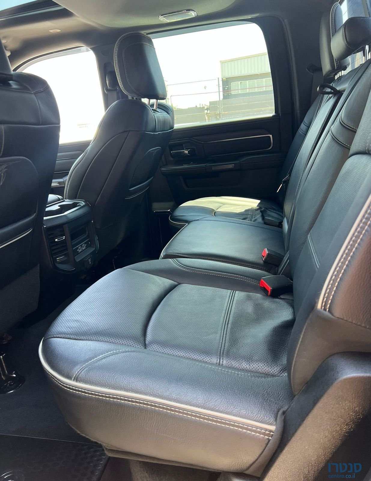 2024' Dodge Ram 2500 ראם photo #2