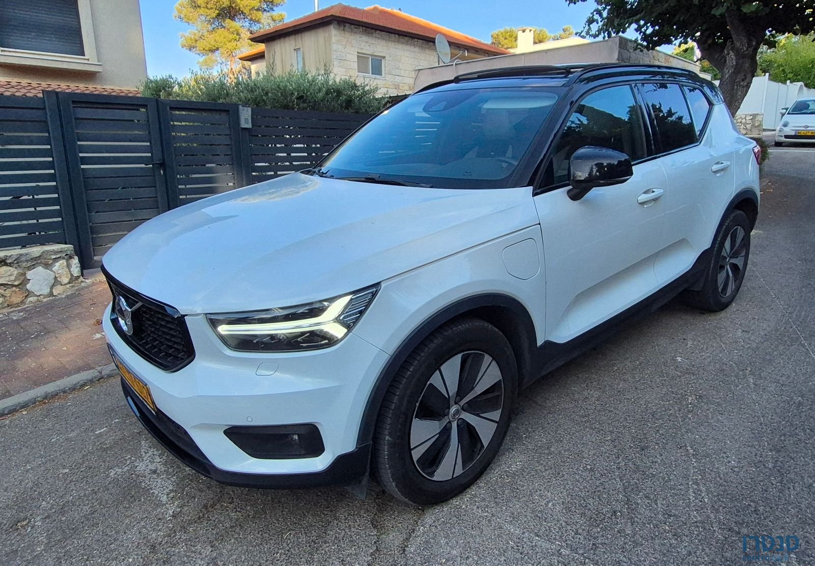 2021' Volvo XC40 וולוו photo #1