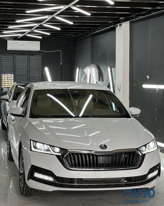 2021' Skoda Octavia סקודה אוקטביה photo #2