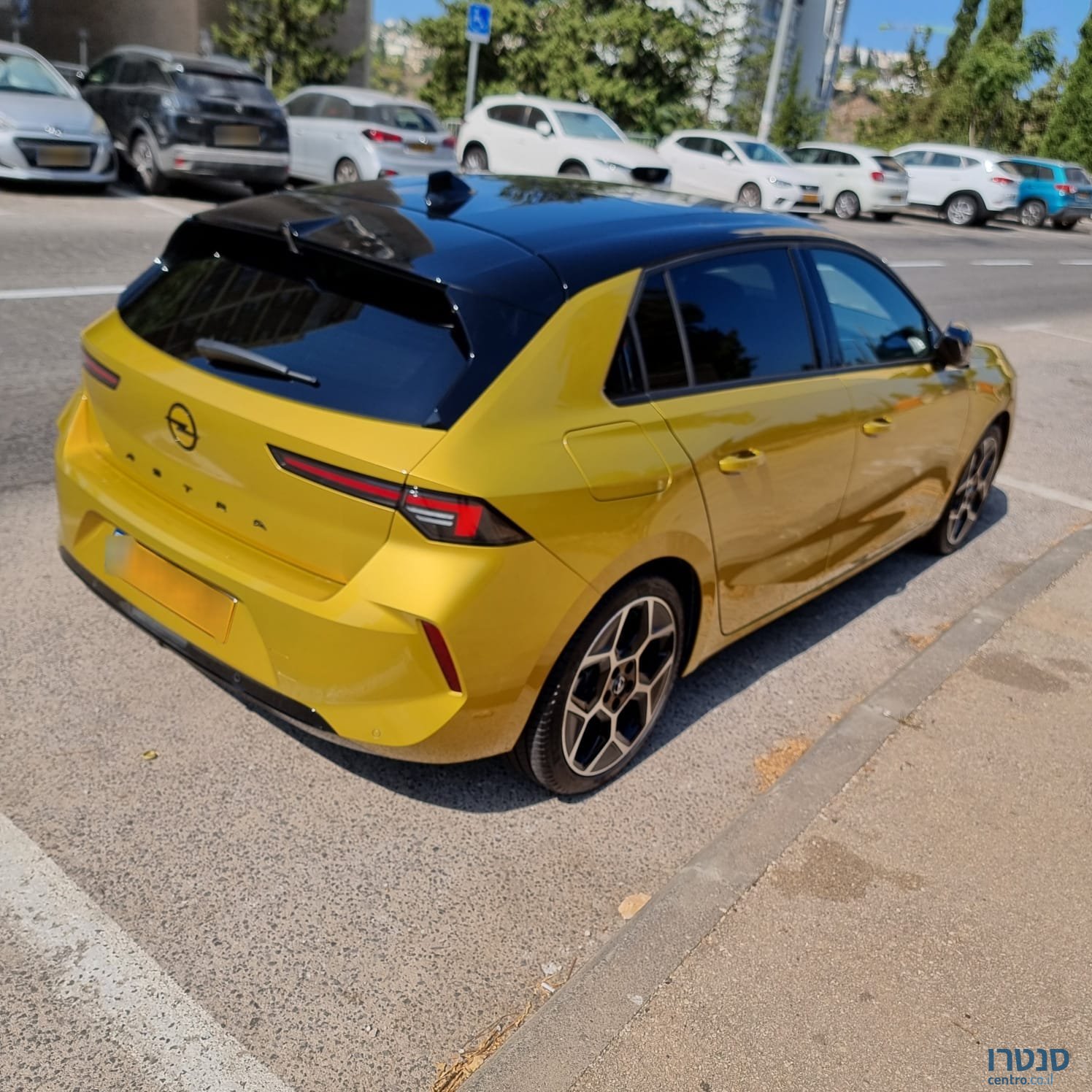 2024' Opel Astra photo #3