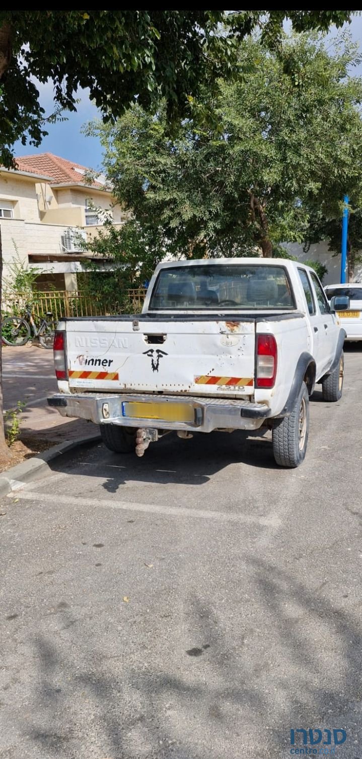 2002' Nissan 4X4 ניסאן ווינר photo #6