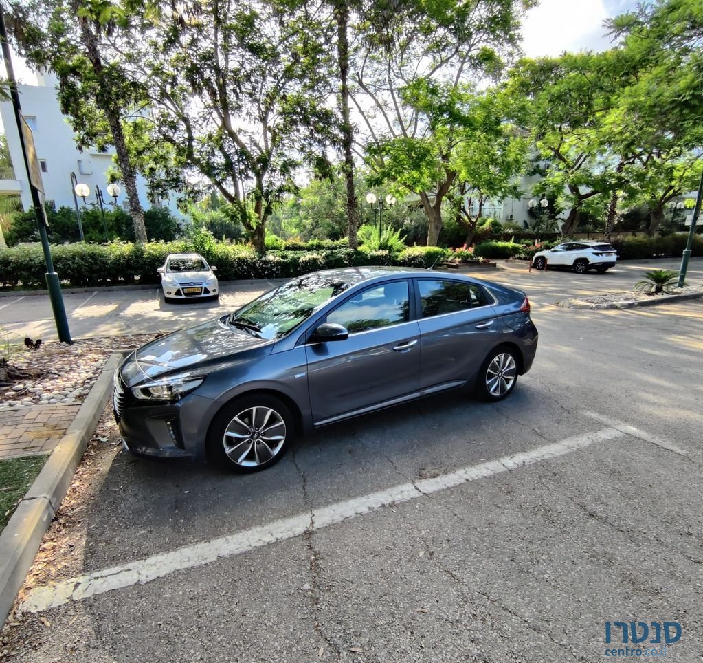 2017' Hyundai Ioniq יונדאי איוניק photo #1