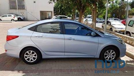 2014' Hyundai i25 i25 יונדאי photo #2