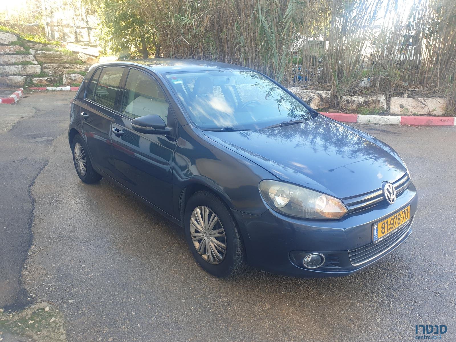 2010' Volkswagen Golf photo #2