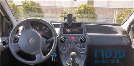2011' Fiat Panda photo #3