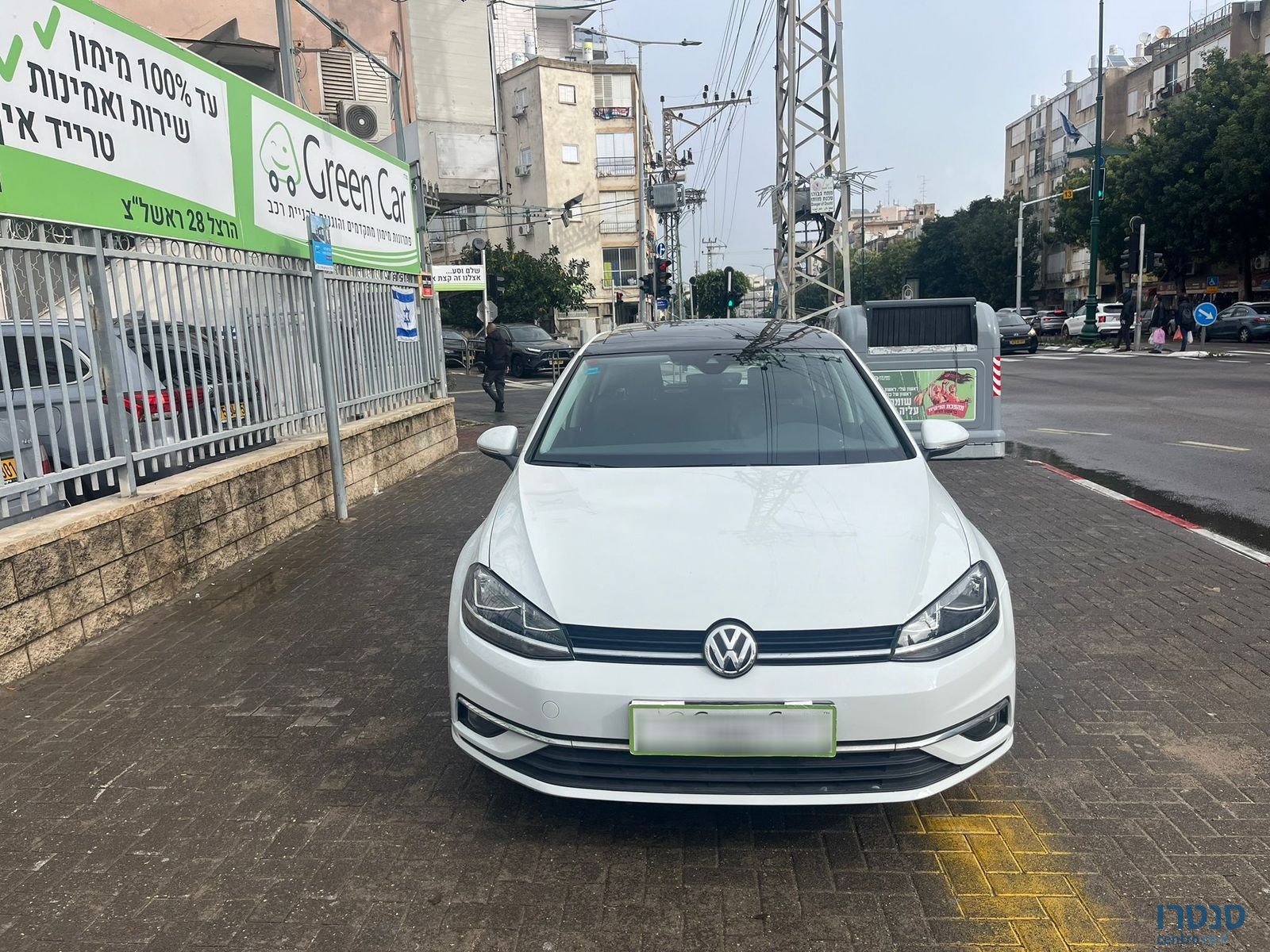 2019' Volkswagen Golf photo #5