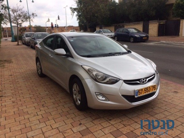 2011' Hyundai i30 photo #1