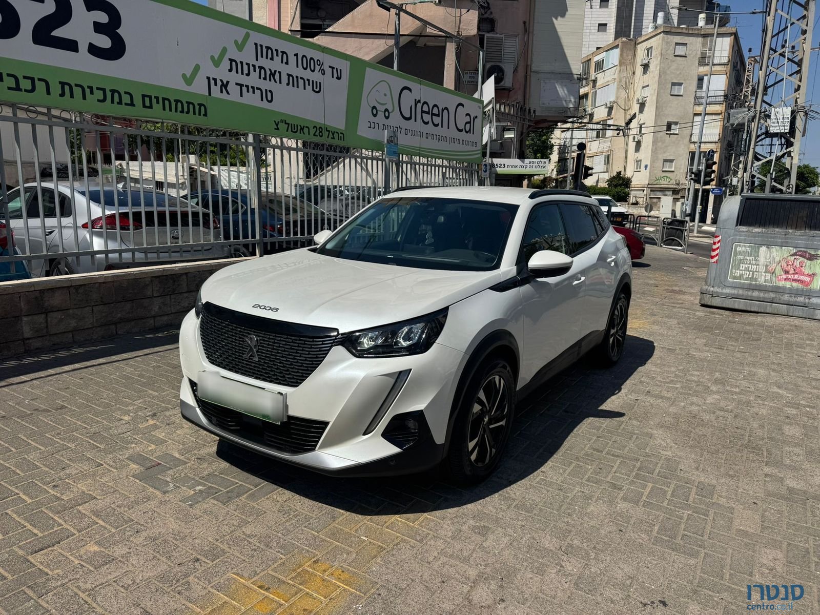 2020' Peugeot 2008 photo #2