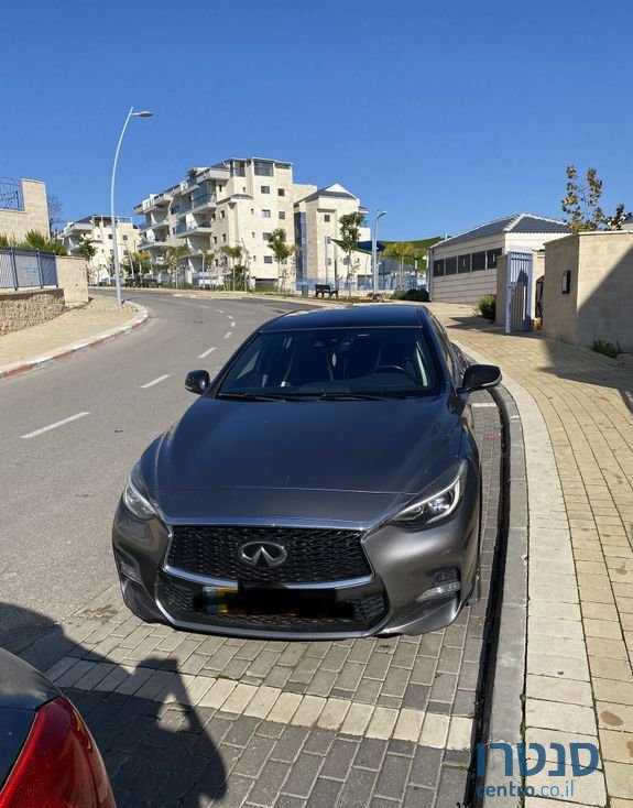 2018' Infiniti Q30 אינפיניטי photo #3
