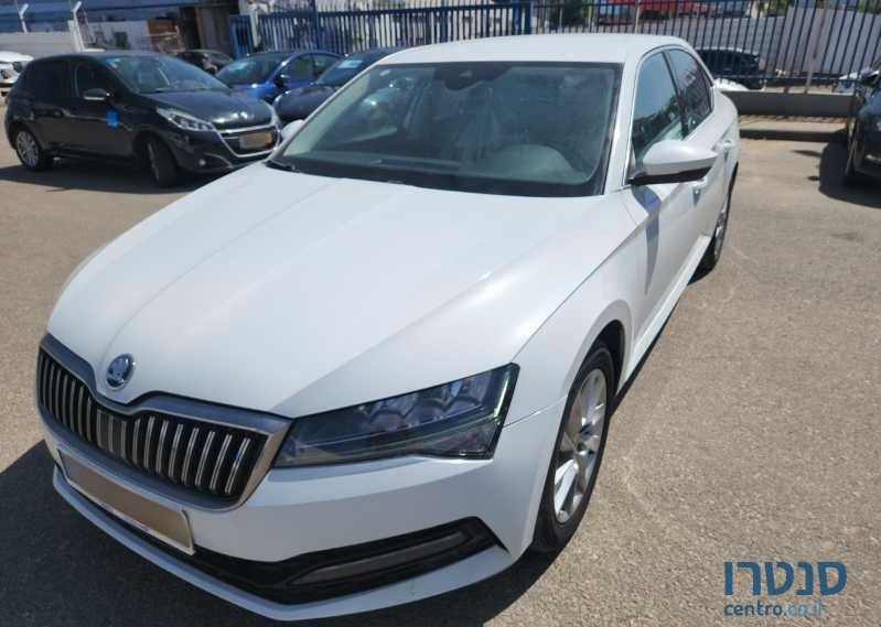 2021' Skoda Superb סקודה סופרב photo #2