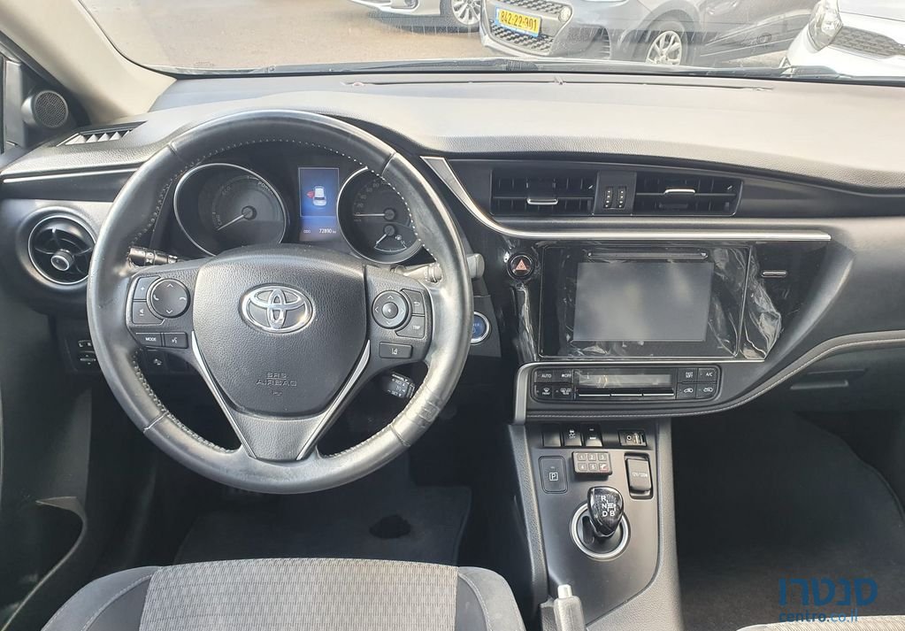 2018' Toyota Yaris טויוטה אוריס photo #4