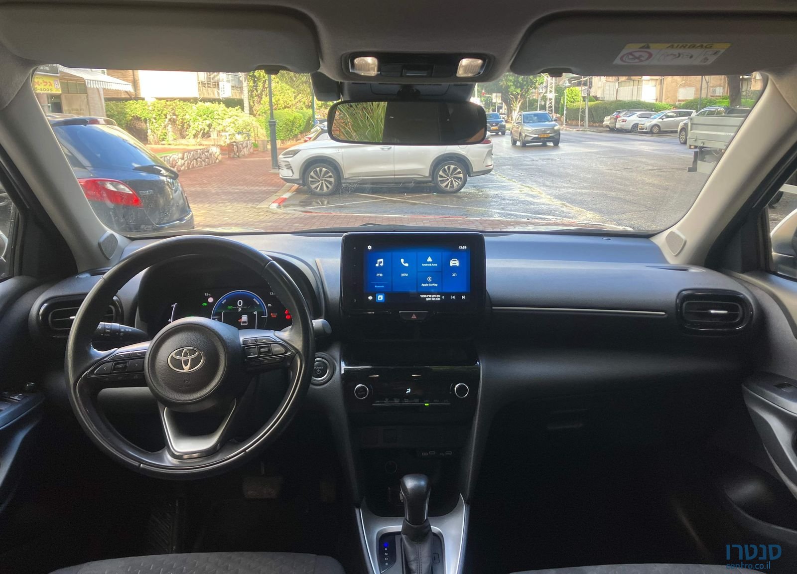 2024' Toyota Yaris Cross טויוטה יאריס קרוס photo #3