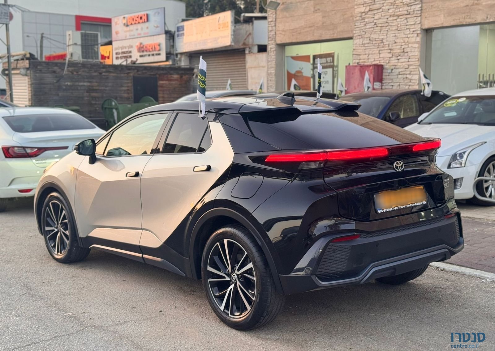 2024' Toyota C-HR טויוטה photo #6