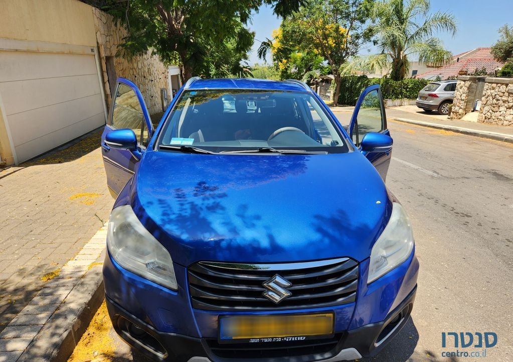 2016' Suzuki SX4 סוזוקי קרוסאובר photo #1