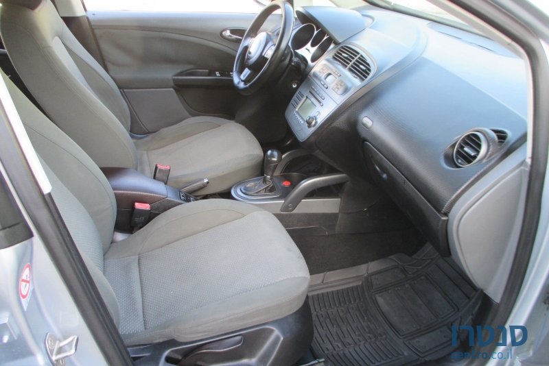 2006' SEAT Altea photo #4