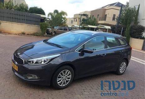 2014' Kia Ceed סטיישן photo #4