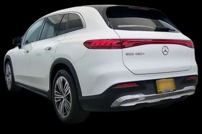 2023' Mercedes-Benz EQS SUV מרצדס