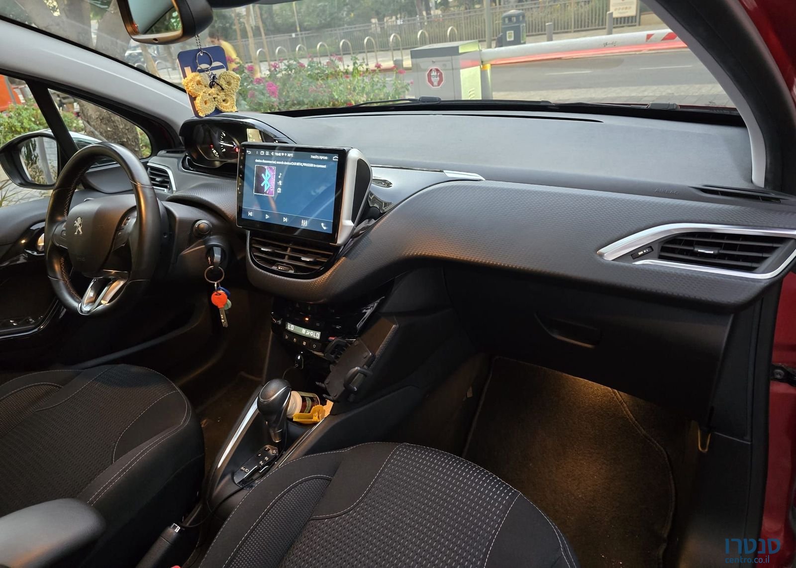 2019' Peugeot 208 פיג'ו photo #5