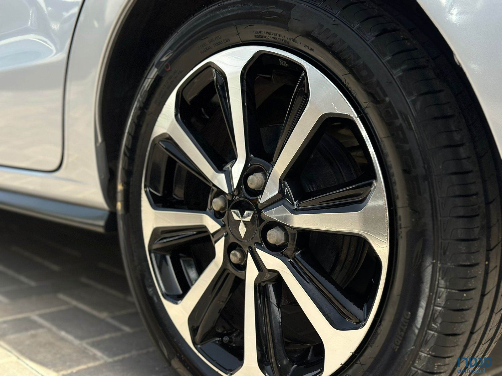 2020' Mitsubishi Space Star photo #7