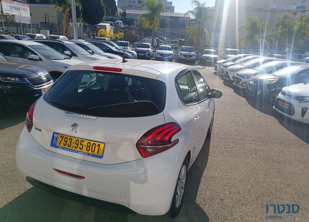 2020' Peugeot 208 פיג'ו photo #3